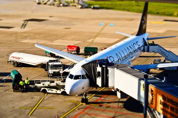 ¿Cómo reclamar en caso de cancelación o retraso del vuelo?