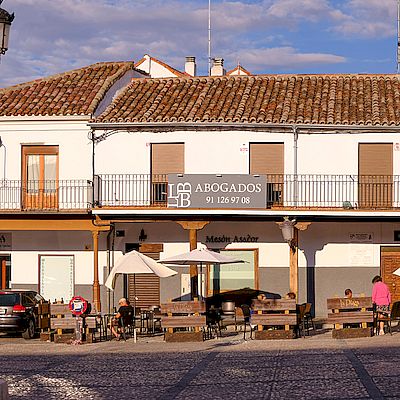 fachada lb abogados valdemoro especialistas en divorcios sin acuerdo, reclamaciones, desahucios, derecho laboral, herencias y sucesiones