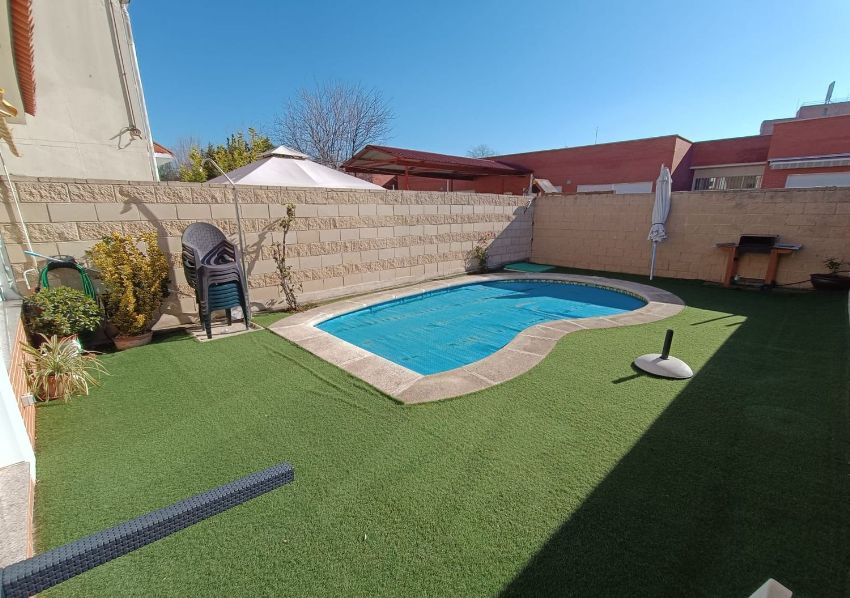 Chalet adosado en venta en Valdemoro