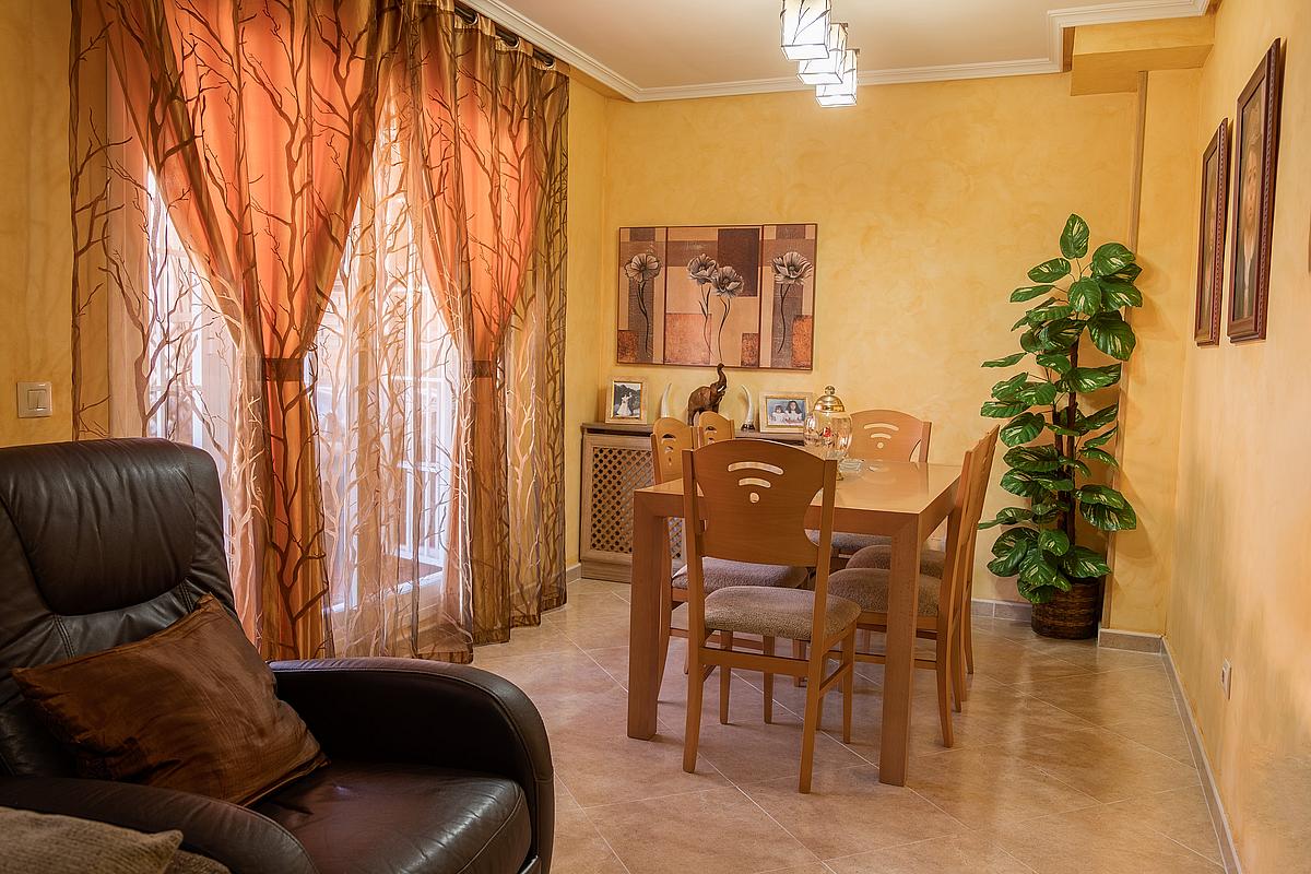 Chalet adosado en venta en calle Zuroaga, Valdemoro