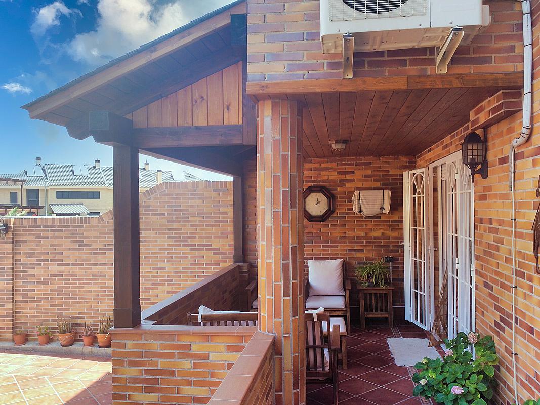 Chalet adosado en venta en calle Zuroaga, Valdemoro